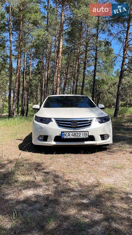 Седан Honda Accord 2011 в Киеве