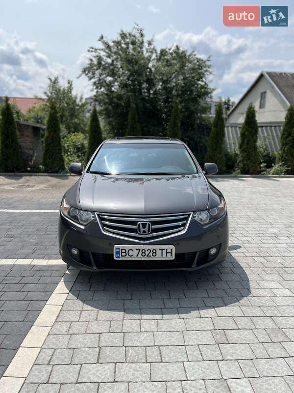 Седан Honda Accord 2008 в Городке