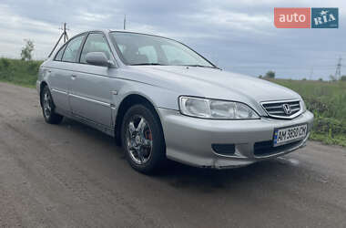 Седан Honda Accord 2002 в Києві
