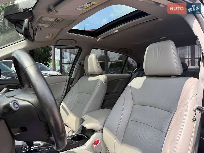 Седан Honda Accord 2015 в Киеве