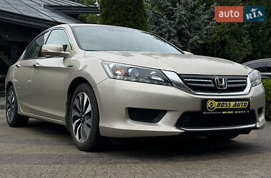 Седан Honda Accord 2014 в Львові
