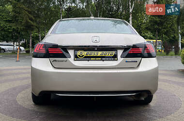 Седан Honda Accord 2014 в 