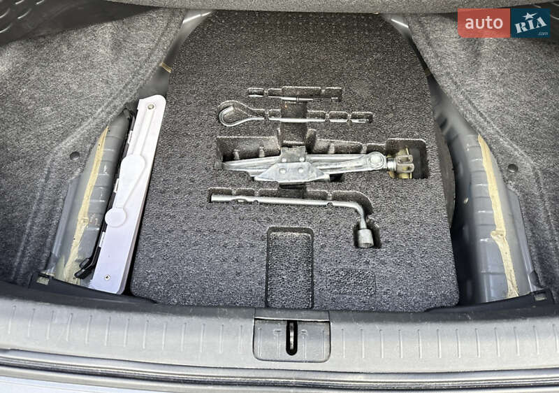 Седан Honda Accord 2012 в Рені