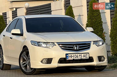 Седан Honda Accord 2011 в 