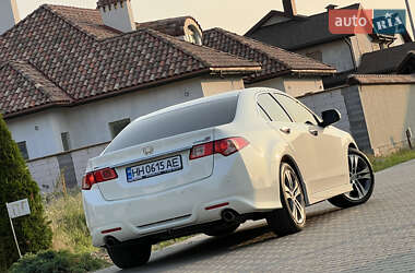 Седан Honda Accord 2011 в 