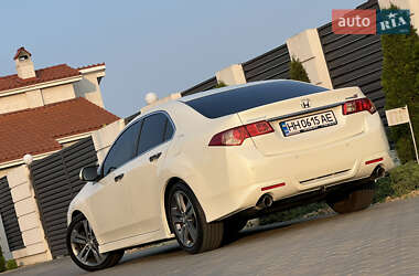 Седан Honda Accord 2011 в 