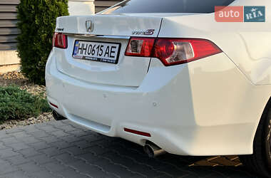 Седан Honda Accord 2011 в 