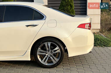 Седан Honda Accord 2011 в 