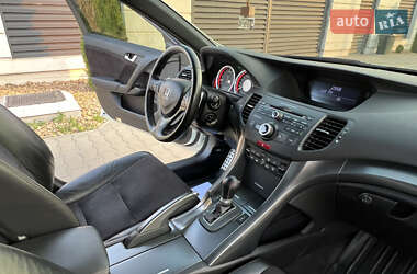 Седан Honda Accord 2011 в 