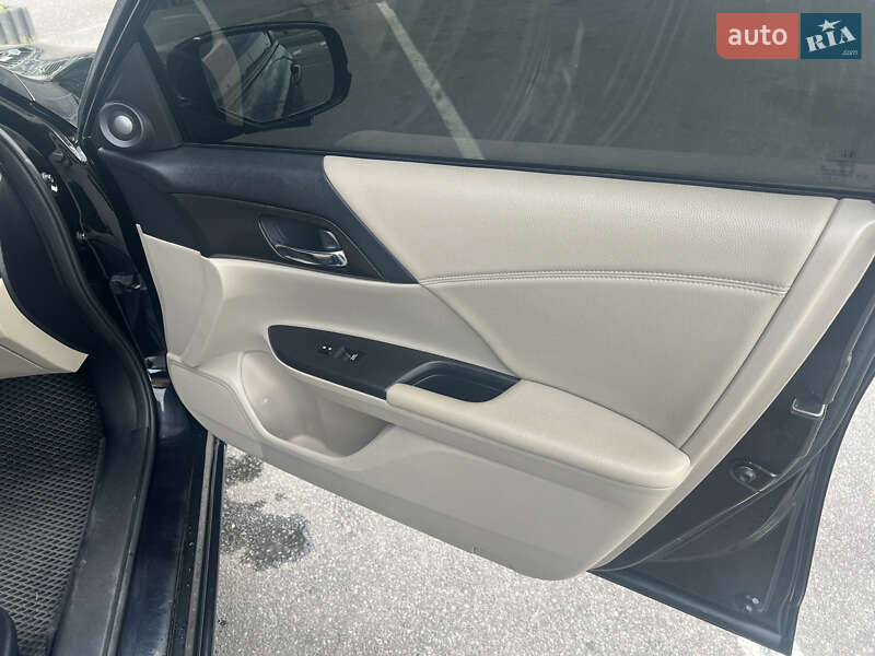 Седан Honda Accord 2014 в Виннице