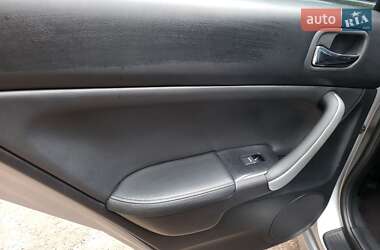 Седан Honda Accord 2005 в 