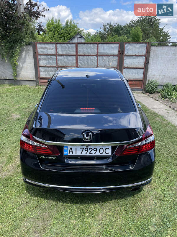 Седан Honda Accord 2016 в Березне