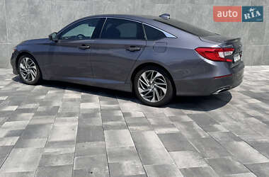 Седан Honda Accord 2018 в 