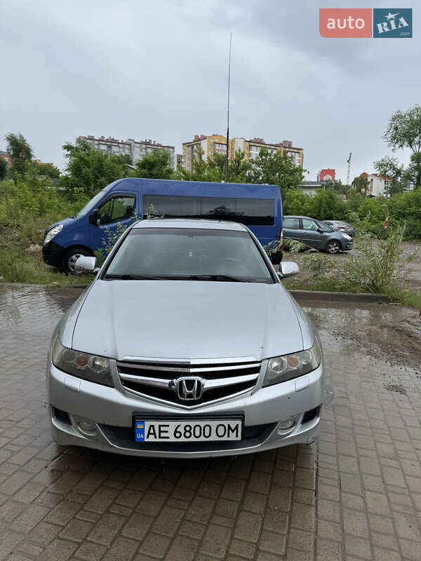 Седан Honda Accord 2006 в Черновцах