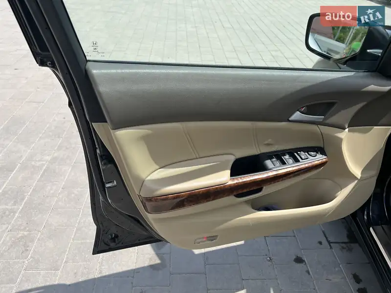 Honda Accord 2008 VIN 1HGCP268X8A141621 фото оголошення 9 з 81