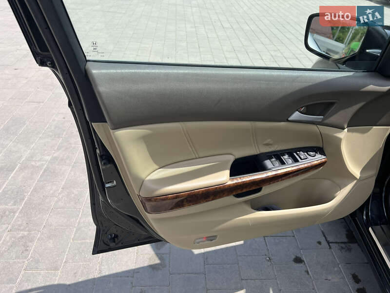 Седан Honda Accord 2008 в Киеве