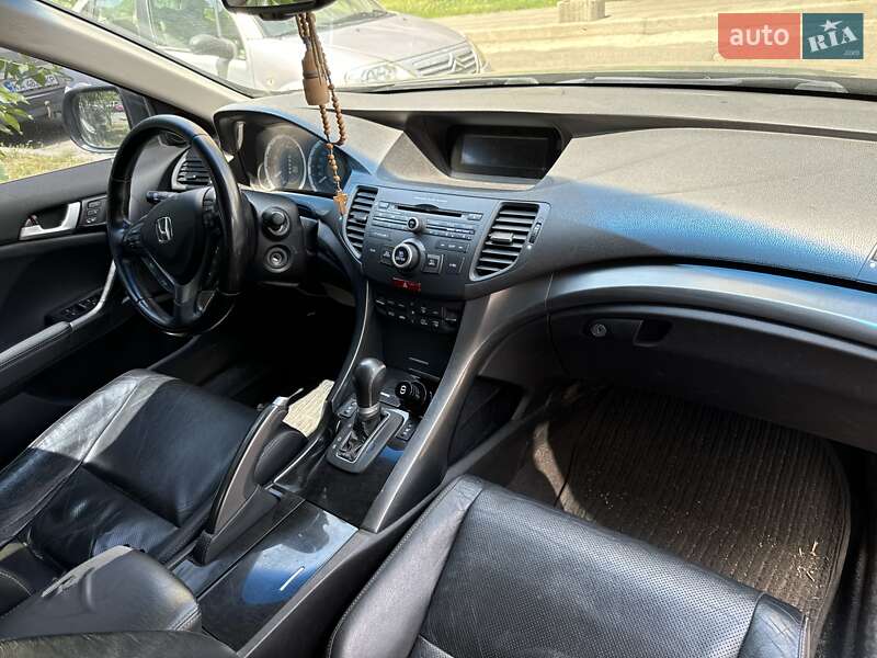 Седан Honda Accord 2011 в Киеве
