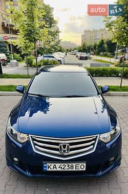 Седан Honda Accord 2010 в Києві
