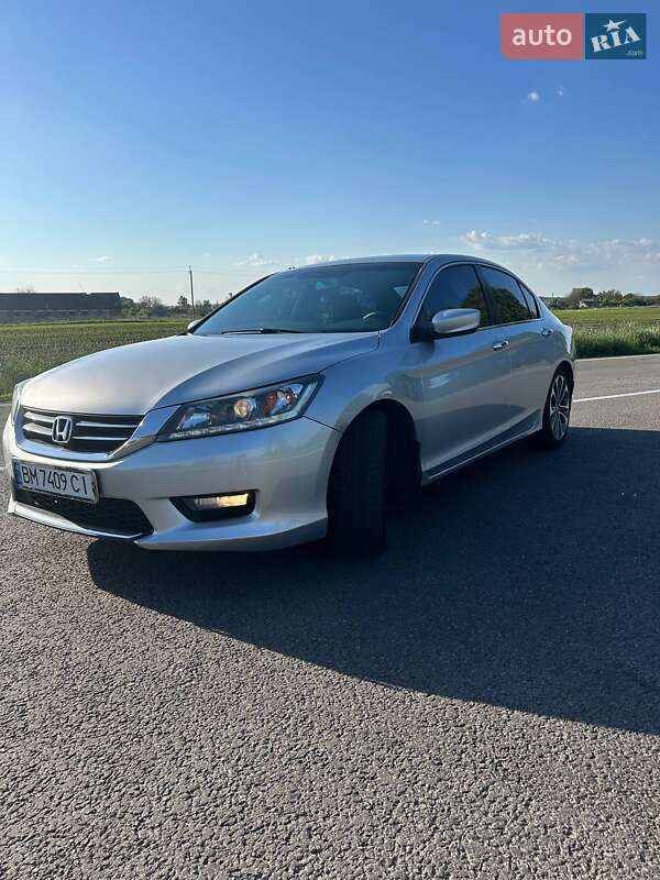 Седан Honda Accord 2015 в Ромнах фото 6 Седан Honda Accord 2015 в Ромнах