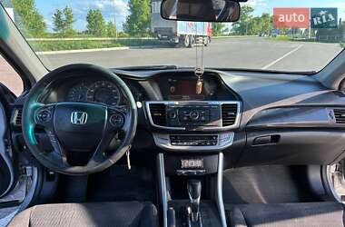 Седан Honda Accord 2015 в 