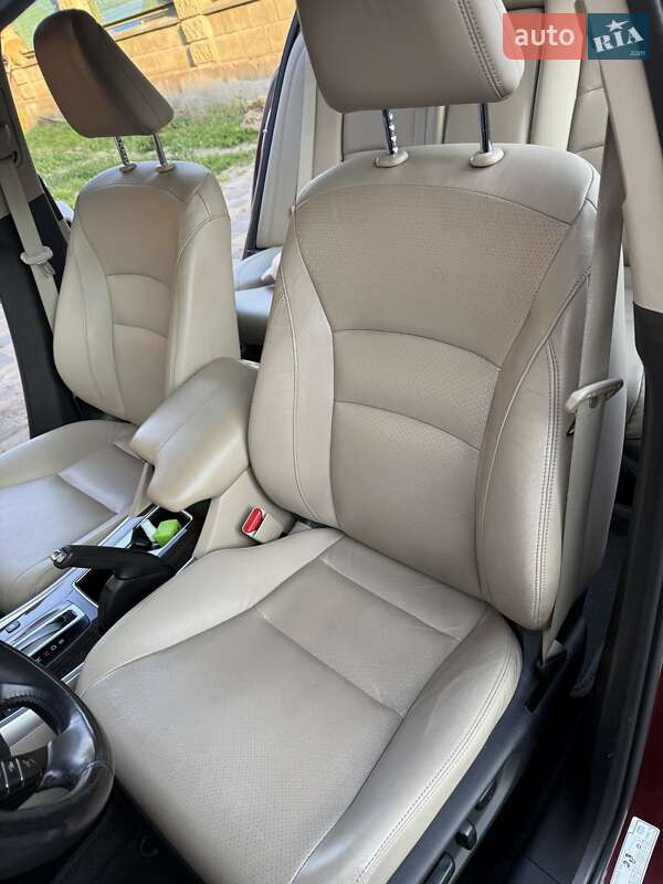 Седан Honda Accord 2013 в Рівному