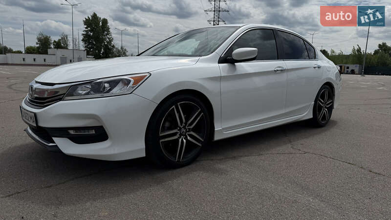 Седан Honda Accord 2016 в Киеве