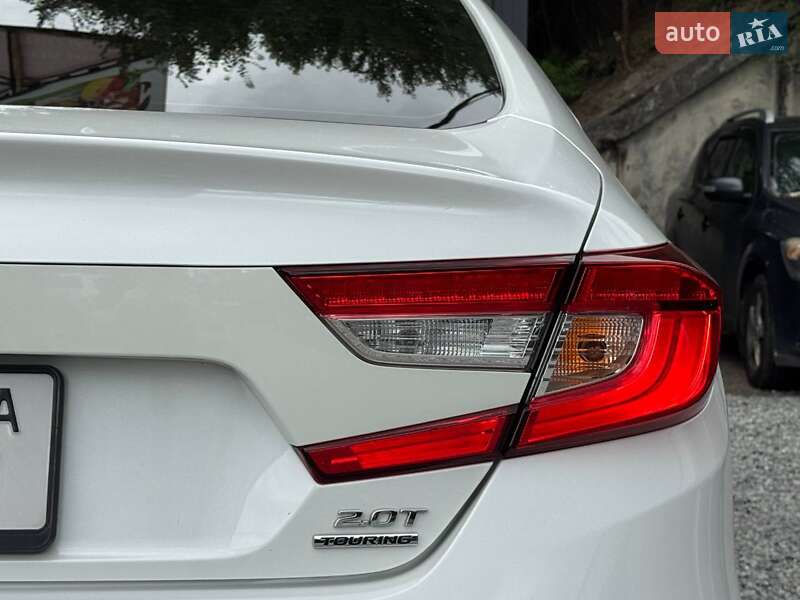 Седан Honda Accord 2018 в Днепре