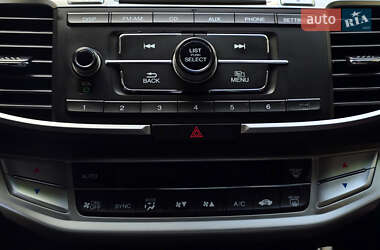 Седан Honda Accord 2015 в 