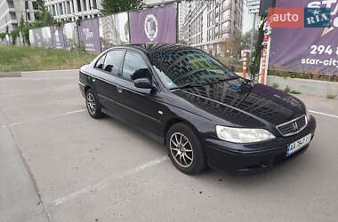 Седан Honda Accord 1999 в Києві