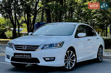 Седан Honda Accord 2014 в Николаеве