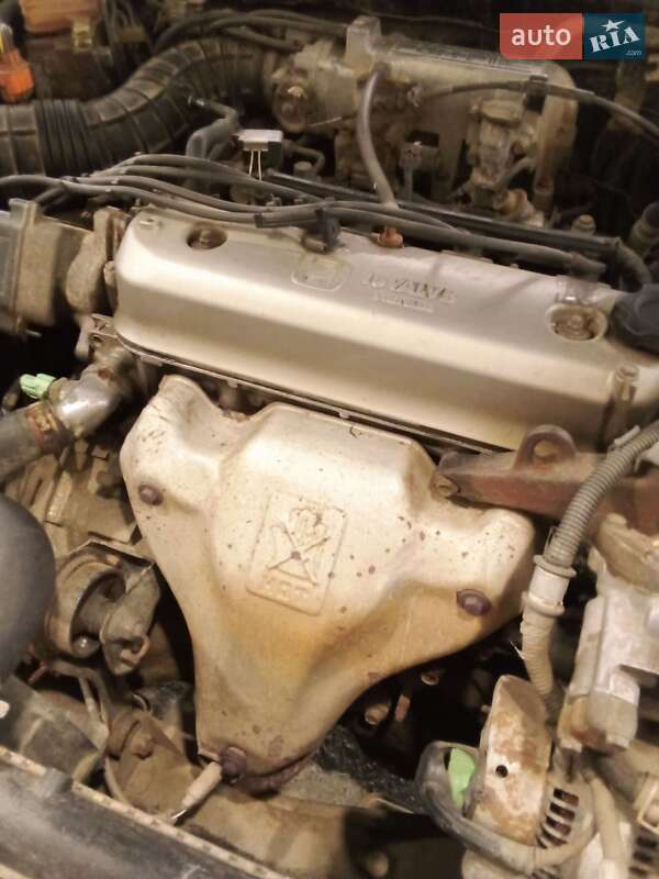 Седан Honda Accord 1996 в Чернівцях