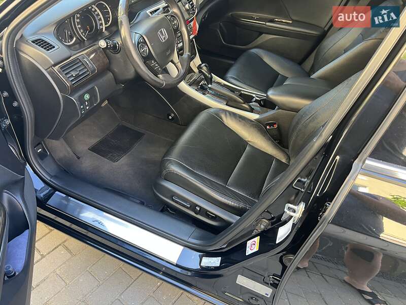 Седан Honda Accord 2013 в Киеве фото 13 Седан Honda Accord 2013 в Киеве