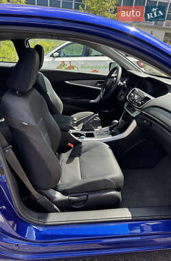Купе Honda Accord 2015 в 