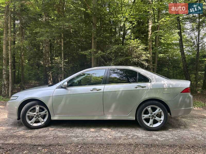 Седан Honda Accord 2006 в Калуше
