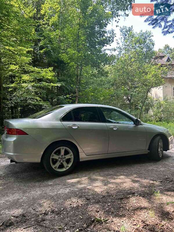 Седан Honda Accord 2006 в Калуше