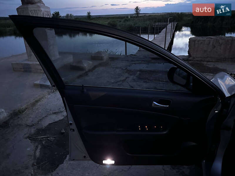 Седан Honda Accord 2006 в Черновцах