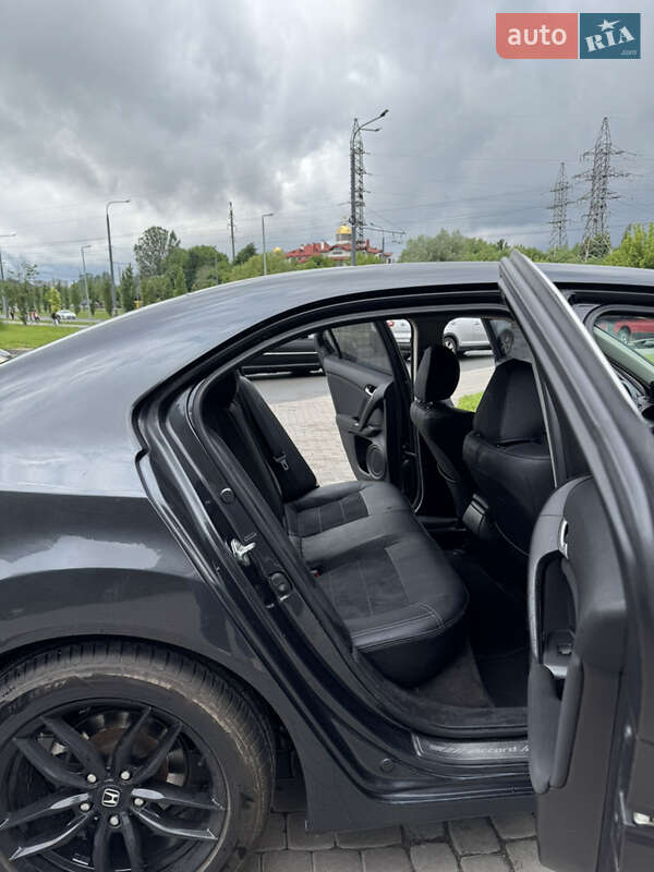 Седан Honda Accord 2011 в Львові