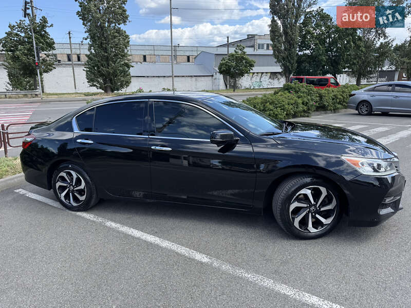 Седан Honda Accord 2016 в Вишгороді