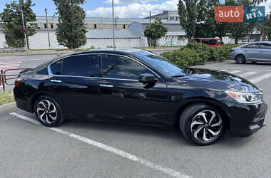 Седан Honda Accord 2016 в 