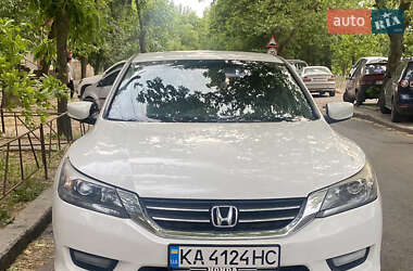 Седан Honda Accord 2015 в Миколаєві