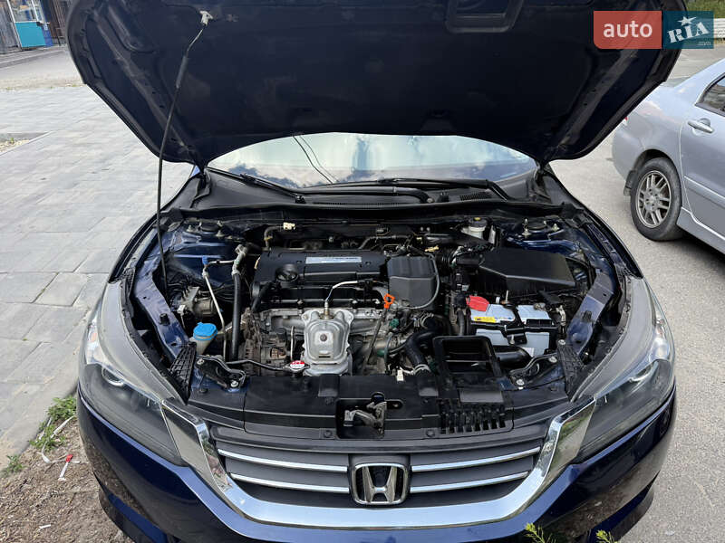 Седан Honda Accord 2015 в Днепре