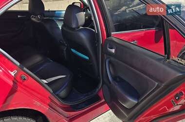 Седан Honda Accord 2004 в 