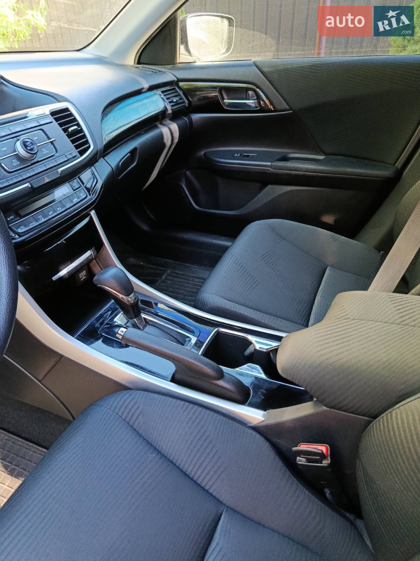 2017 Honda Accord - мініатюра 9
