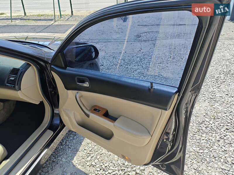 Седан Honda Accord 2006 в Киеве