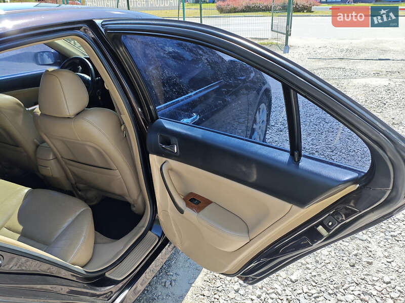 Седан Honda Accord 2006 в Киеве