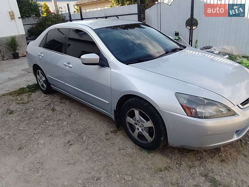 Седан Honda Accord 2005 в Черновцах
