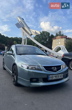 Седан Honda Accord 2004 в Виннице