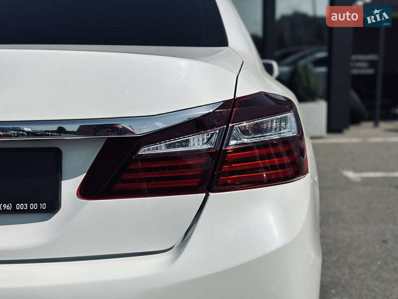 Седан Honda Accord 2015 в Кременчуге