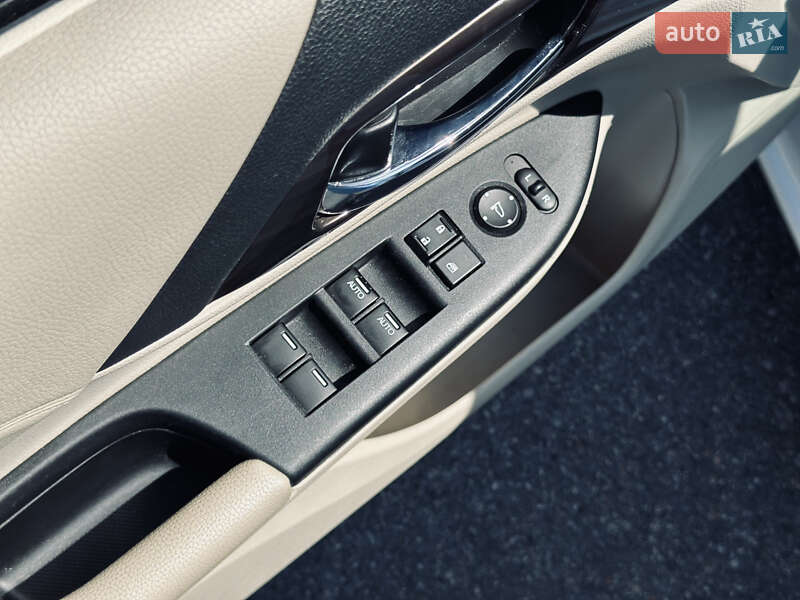 Седан Honda Accord 2015 в Кременчуге