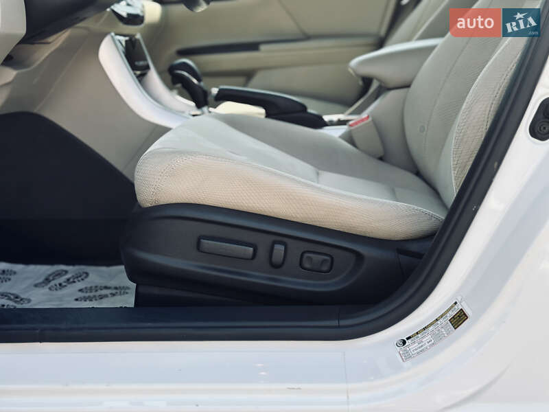 Седан Honda Accord 2015 в Кременчуге